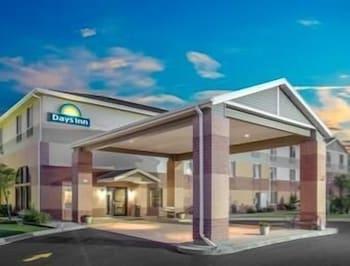 Days Inn By Wyndham Madison Ne/Windsor Exterior photo